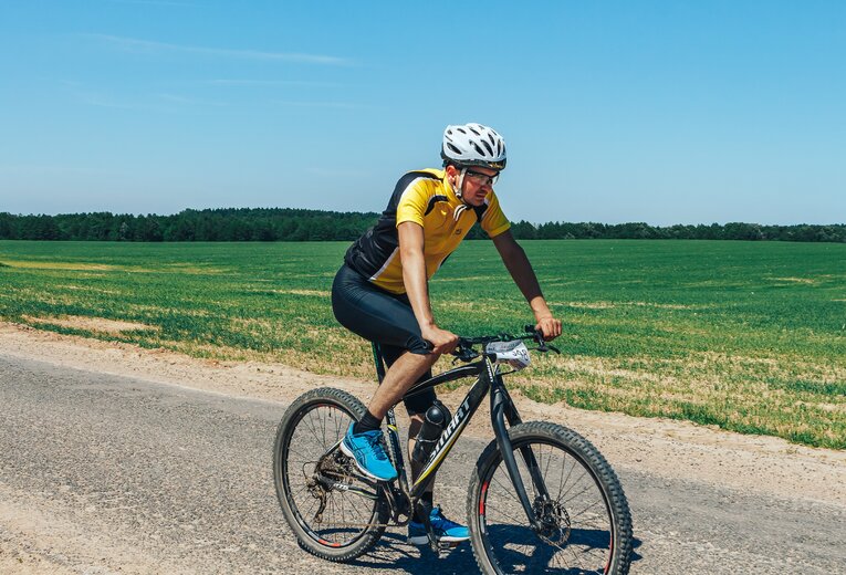 Spring stijlvol de fiets op met ons nieuwe ruime aanbod fietskleding 