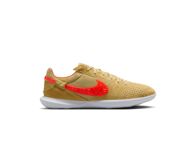 Nike Streetgato low top IN voetbalschoen celestial gold/hyper crimson