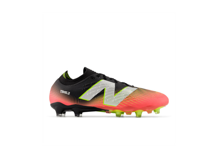 New Balance Tekela Pro low FG V4+ voetbalshcoen zwart/neo flame/clementine