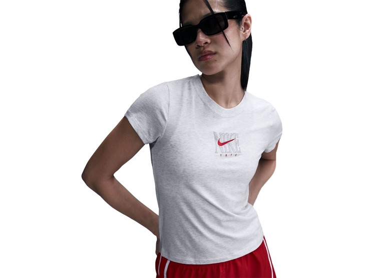 Nike Sportswear slim Pnx T-shirt wit dames